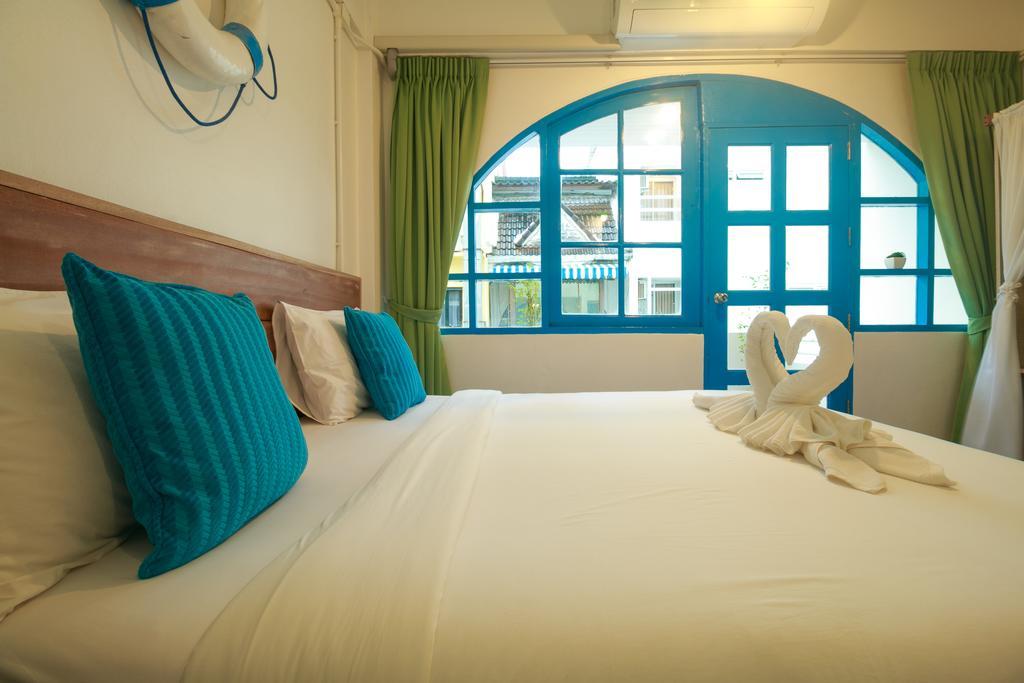 Frog House Bed & Breakfast (Adults Only) Patong Экстерьер фото