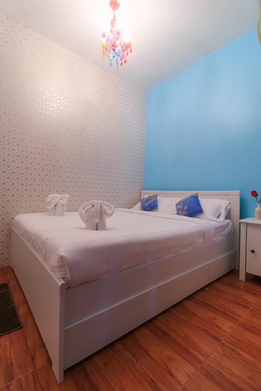 Frog House Bed & Breakfast (Adults Only) Patong Экстерьер фото
