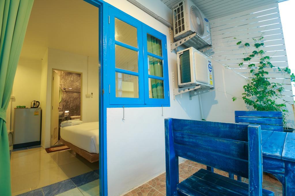 Frog House Bed & Breakfast (Adults Only) Patong Экстерьер фото
