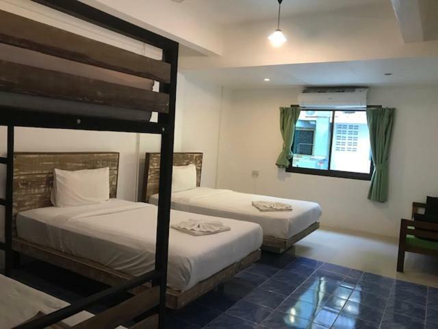 Frog House Bed & Breakfast (Adults Only) Patong Экстерьер фото