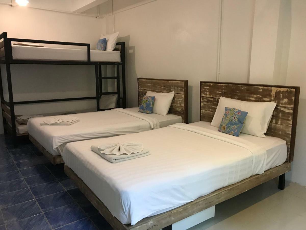 Frog House Bed & Breakfast (Adults Only) Patong Экстерьер фото