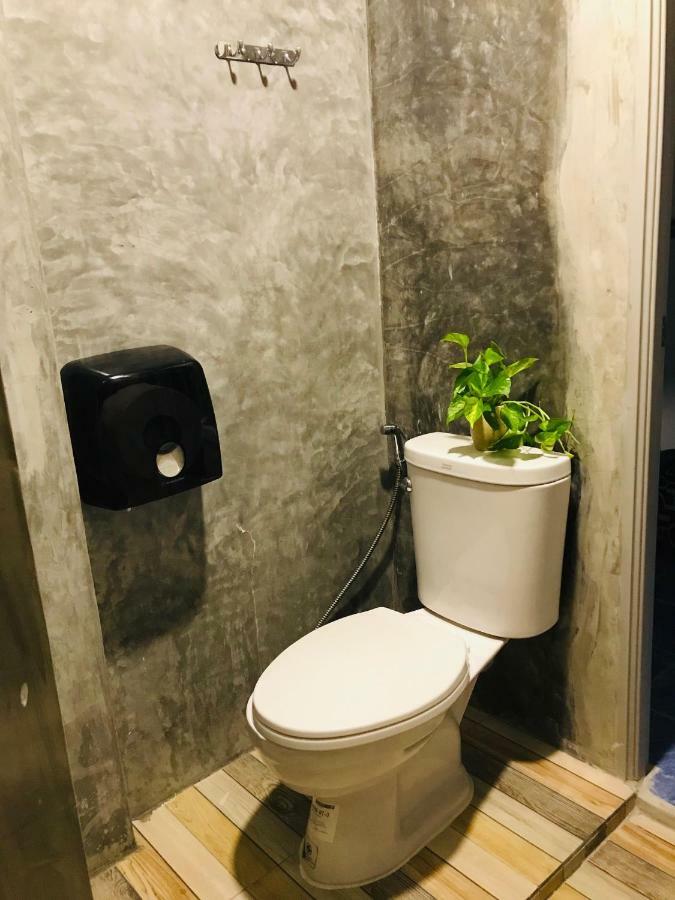 Frog House Bed & Breakfast (Adults Only) Patong Экстерьер фото
